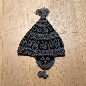 Gray & Black Peruvian Earflap Hat with tassels